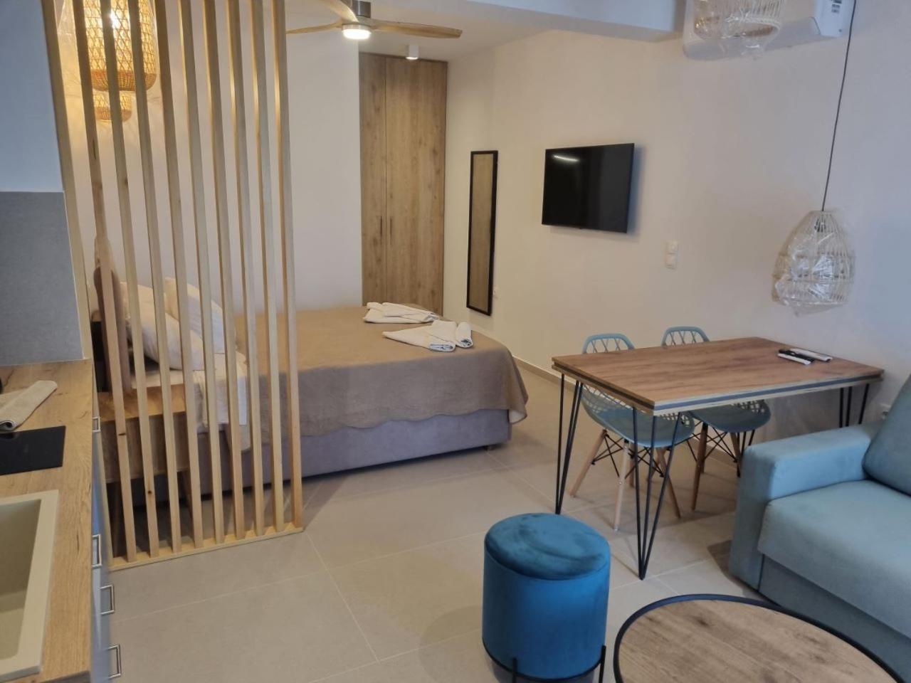 Achilli Apartments Skyros Bagian luar foto