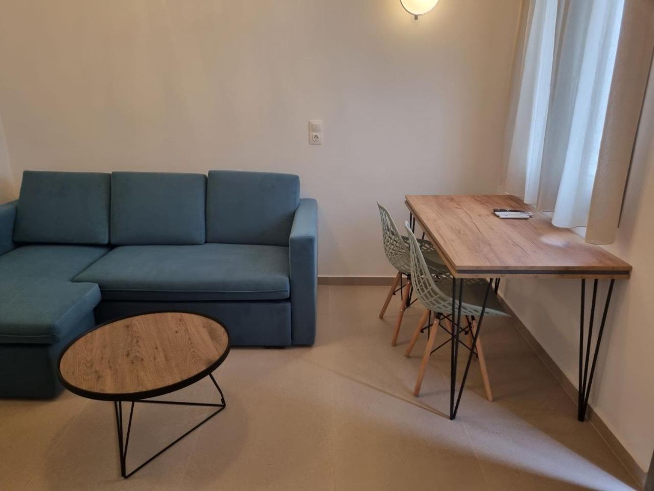 Achilli Apartments Skyros Bagian luar foto