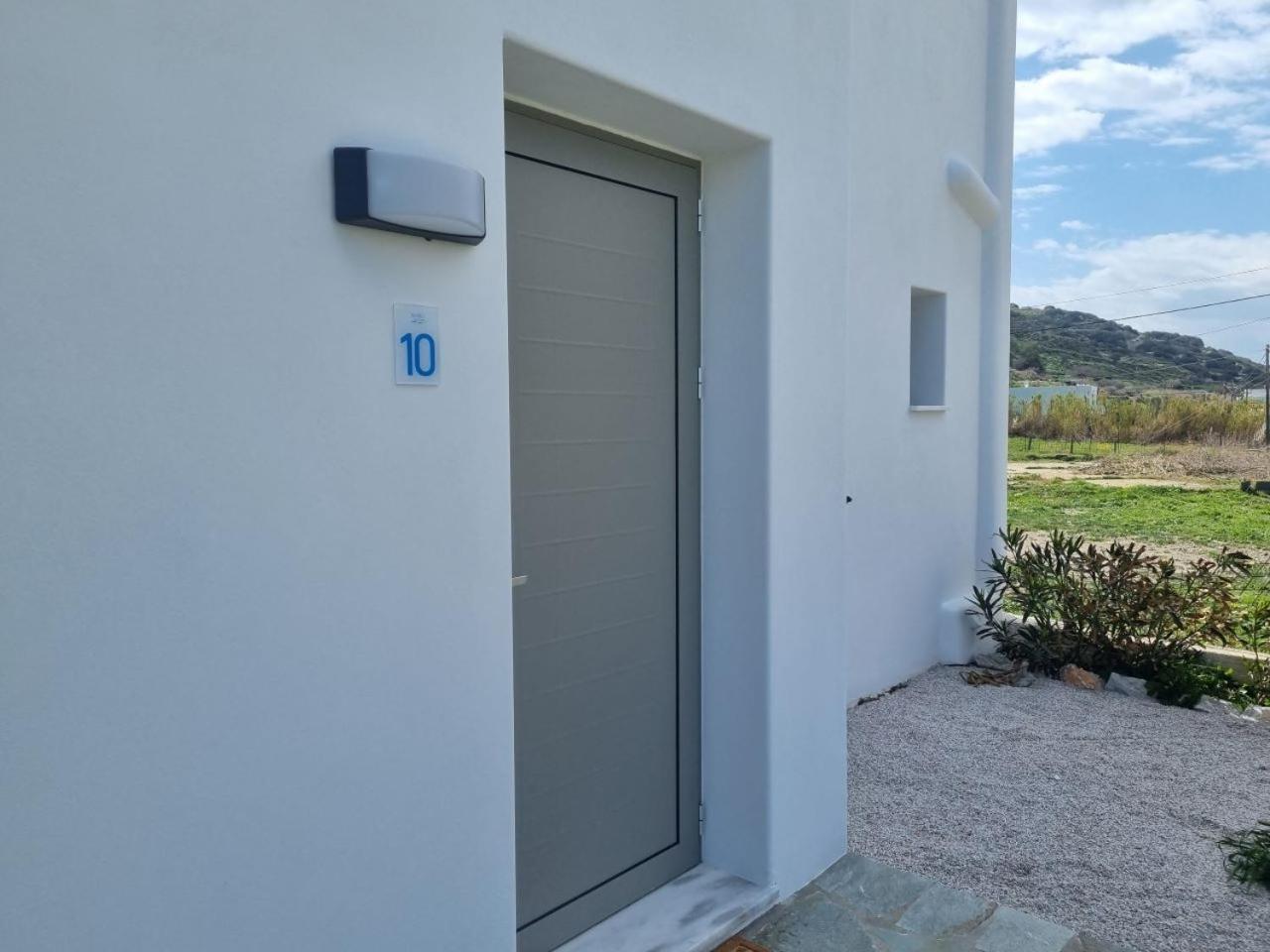 Achilli Apartments Skyros Bagian luar foto